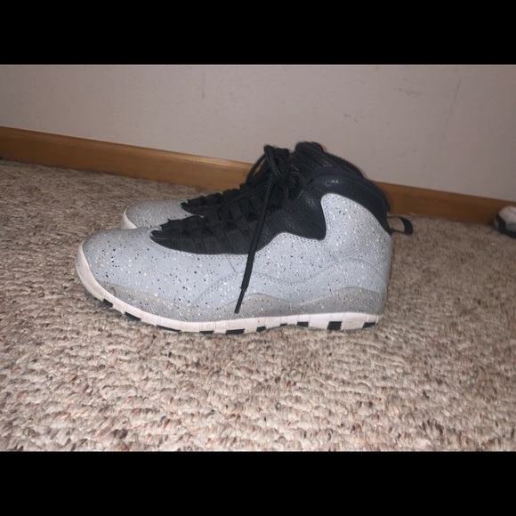 Air Jordan 10s Light Smoke